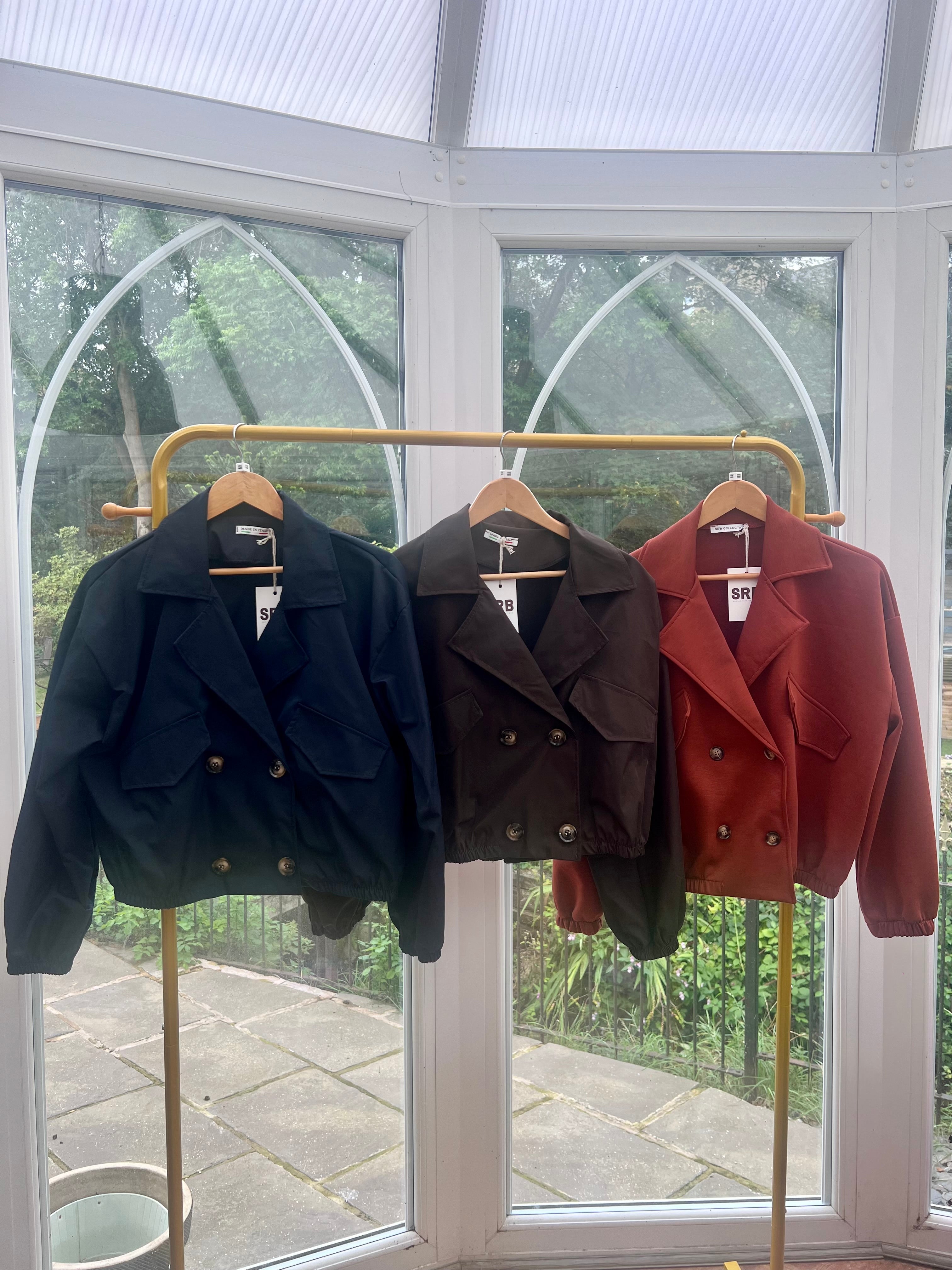 Double breasted cropped jacket