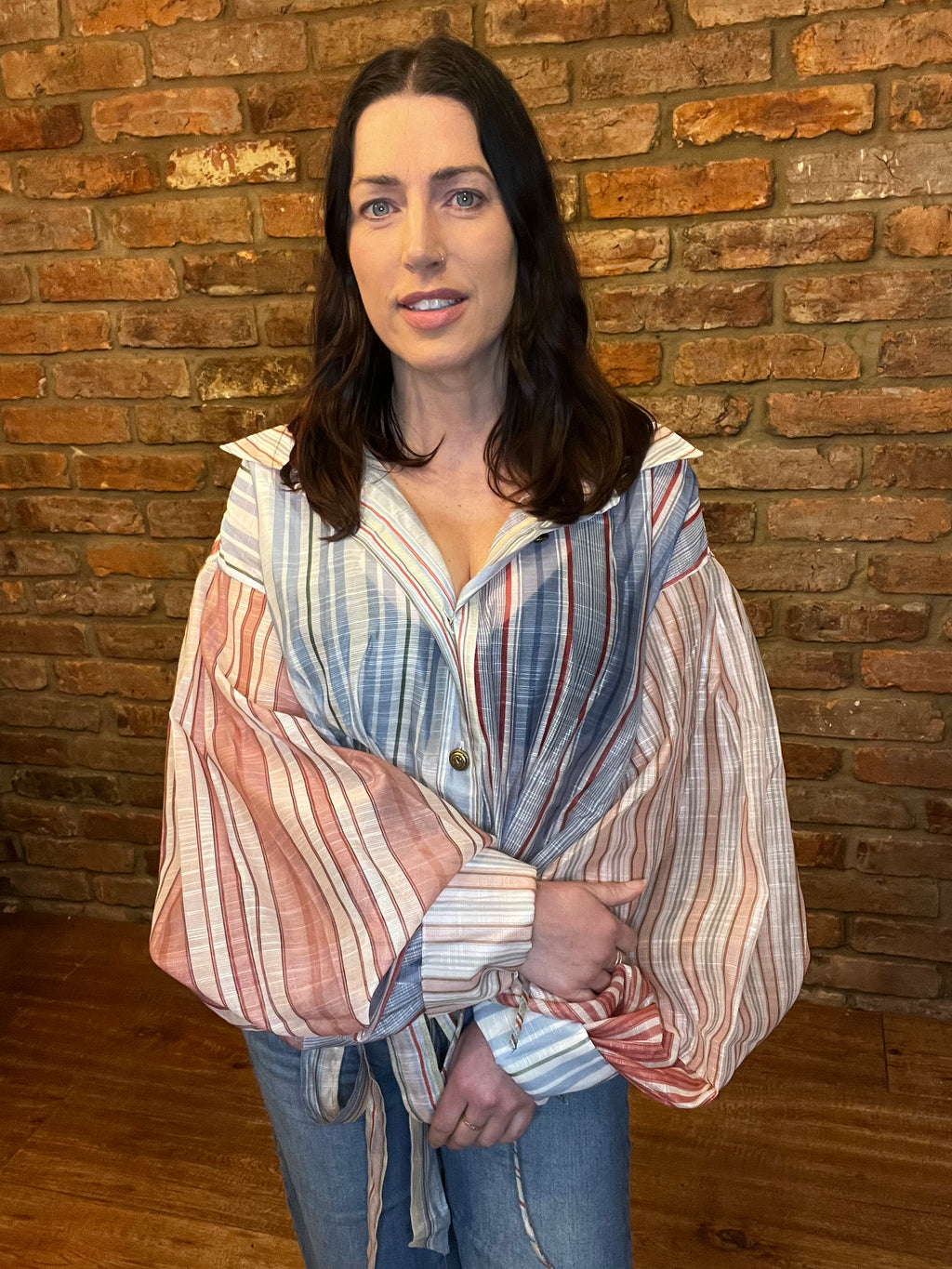 Stripped shirt with puff ball sleeves